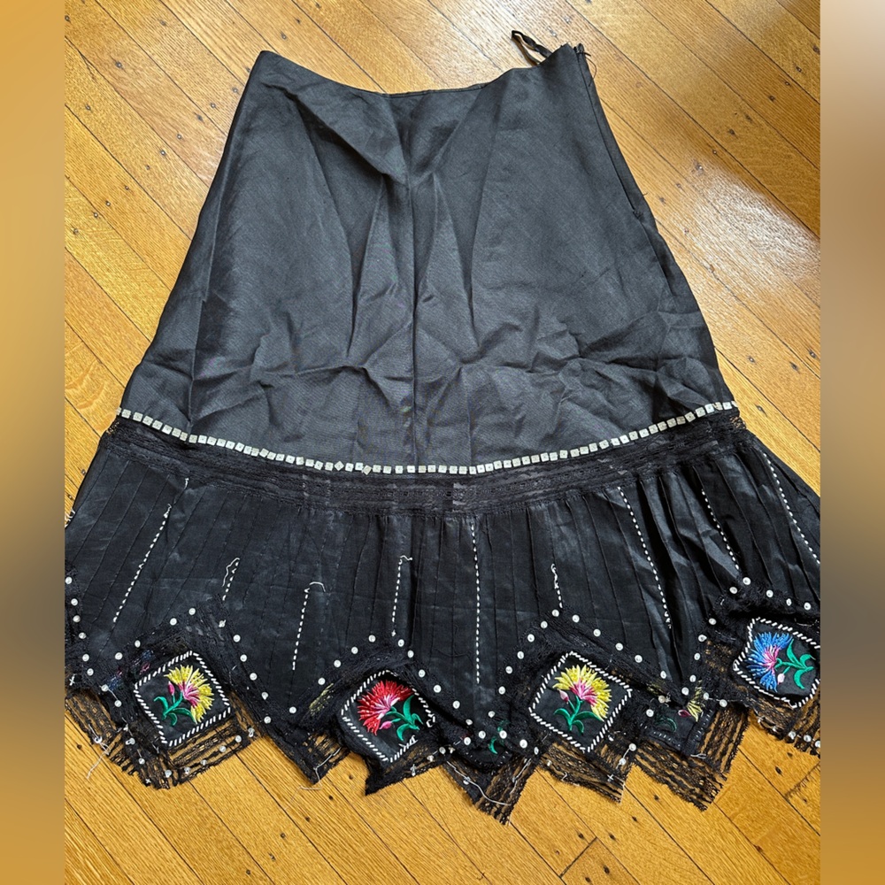 Vintage Black Skirt with Embroidered Floral Accents